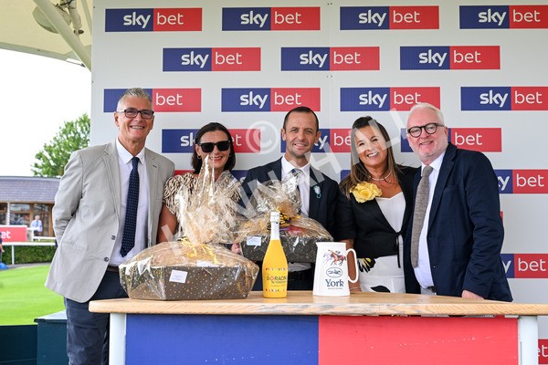 260725-Race 6-Billyb-0841 - Race 6 4.25pm Sky Bet Go-Racing-In-Yorkshire Summer Festival Handicap