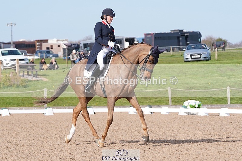 250404-162554-07707 - 138-fiona.bigwood-Donna.Bella