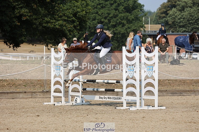 250816A-105340-00887 - Cls 3 Snr British Novice