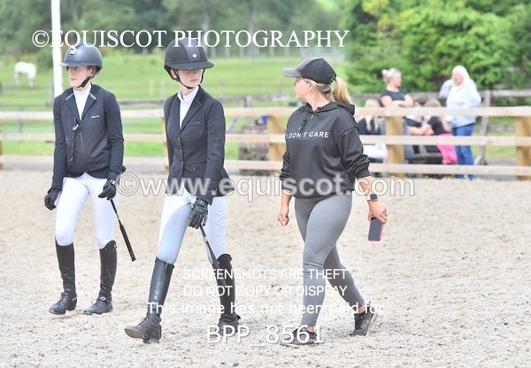 BPP_8561 - CLASS 19 SUN Pony Foxhunter/ 1.10m Open