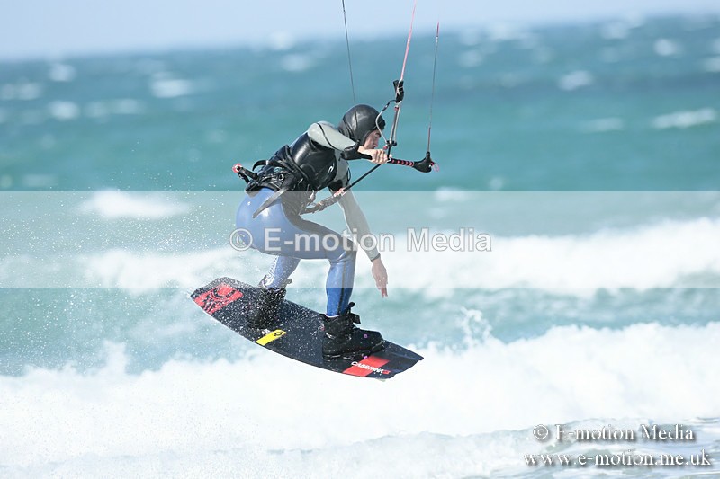 KS 020413-202 - Kite Surfing