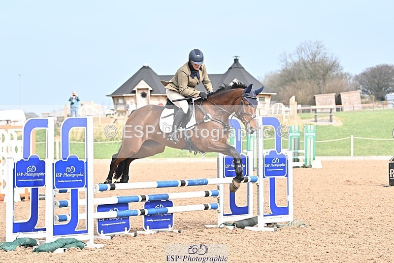 250326-101936-00200 - Cls 1 British Novice and 90cm