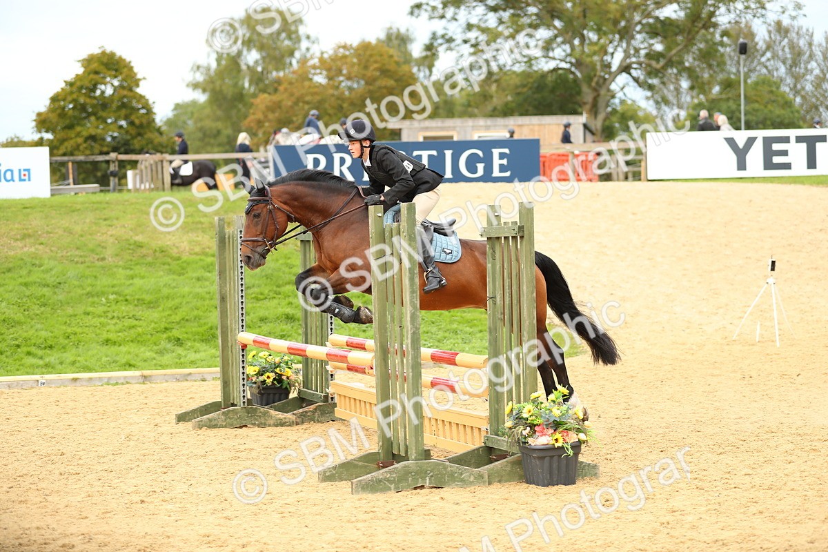 SBM_76017 - J19 - Junior 90cm Supreme Championship