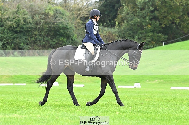 241024-150429-04695 - 423-Alexandra.Erskine.Scott-PRIMITIVE.DAYLIGHT