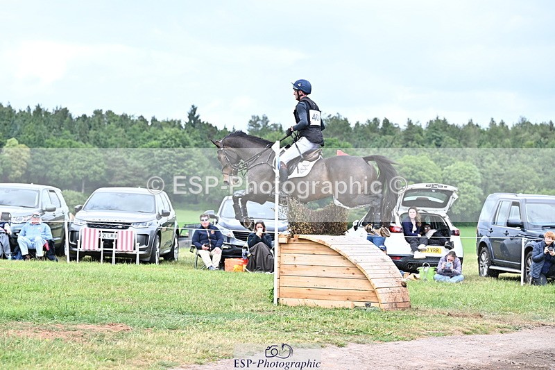 250525A-143800-16545 - D-404-Tom.Jackson-PLOT.TWIST.B