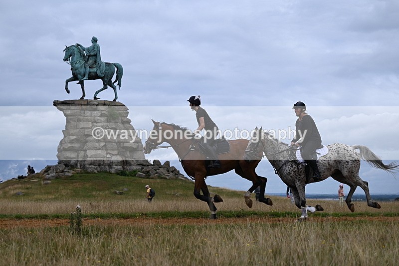 DSC_6327 - Time at Statue 12:17 to 12:44