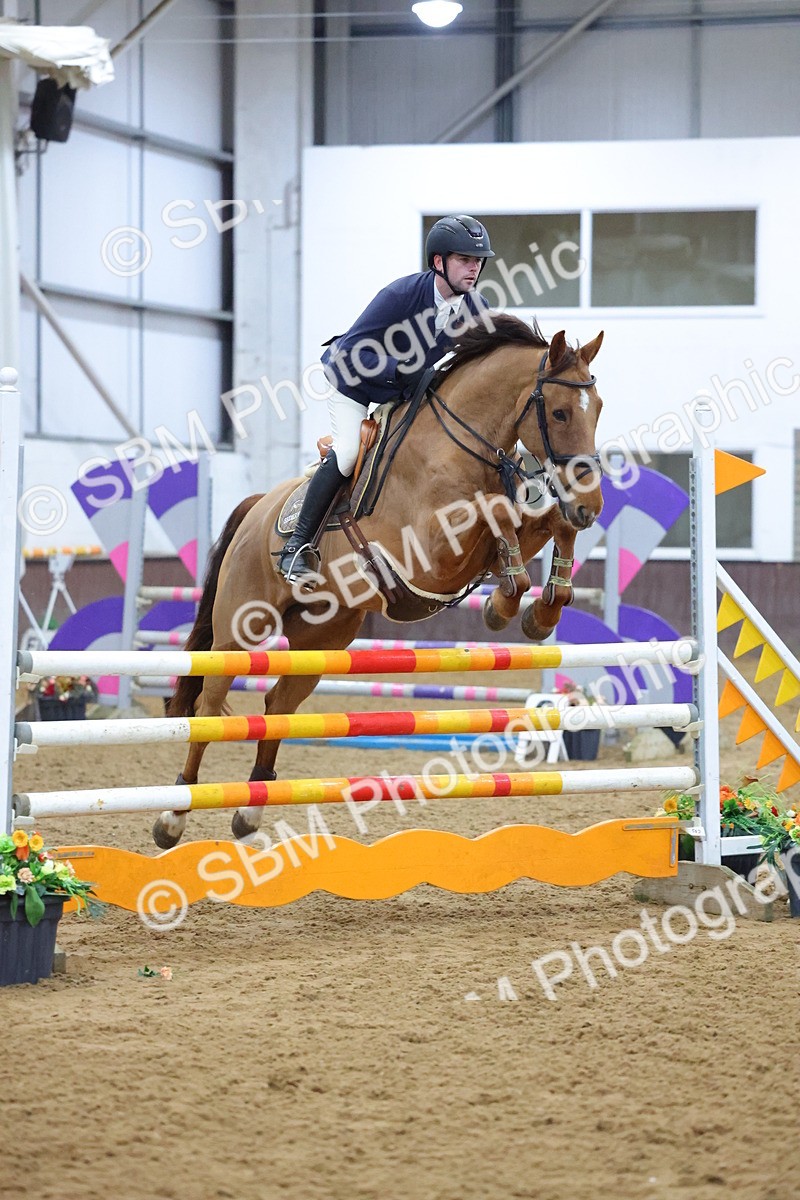1I0A5031 - Class 9 - Senior Newcomers/ 1.10m Open