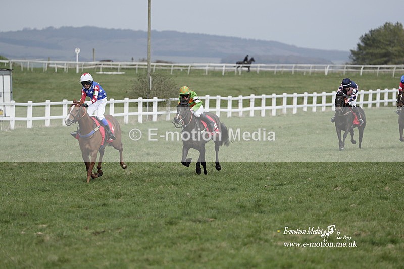PtP 260323 0997 - New Forest Hounds Point-to-Point Larkhill 26/03/23