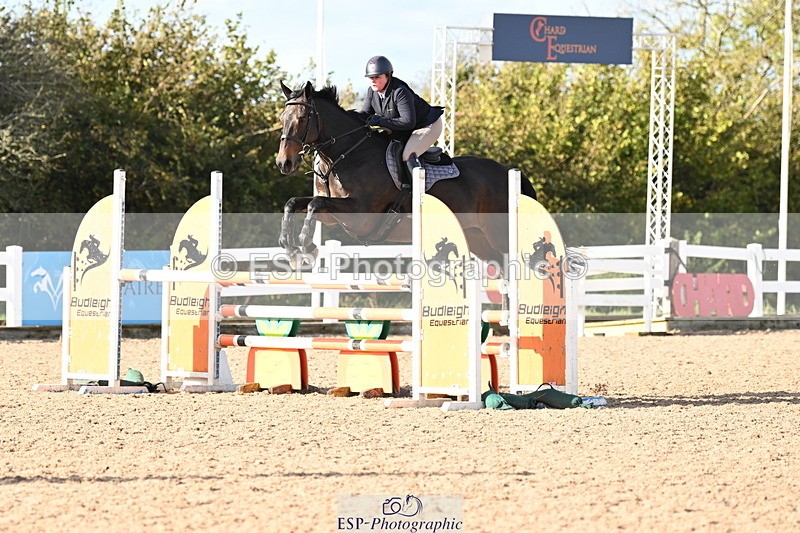 241023A-142951-01055 - Cls 4 Newcomers and 1.10m Open