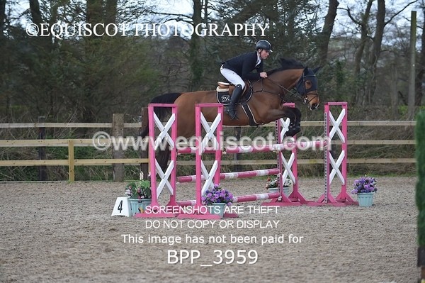 BPP_3959 - CLASS 4 Senior Newcomers/ 1.10m Open