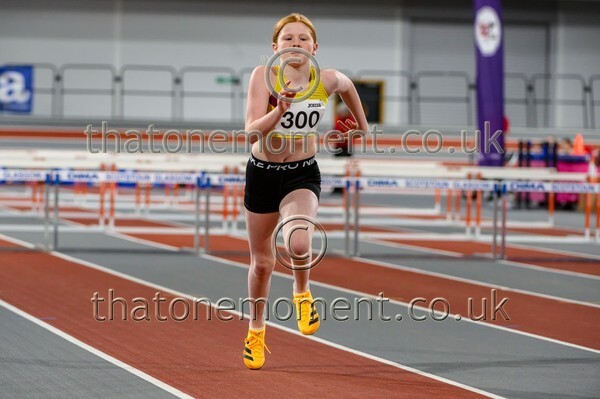 AgeInd25SUN-923180 - Track Female Set One