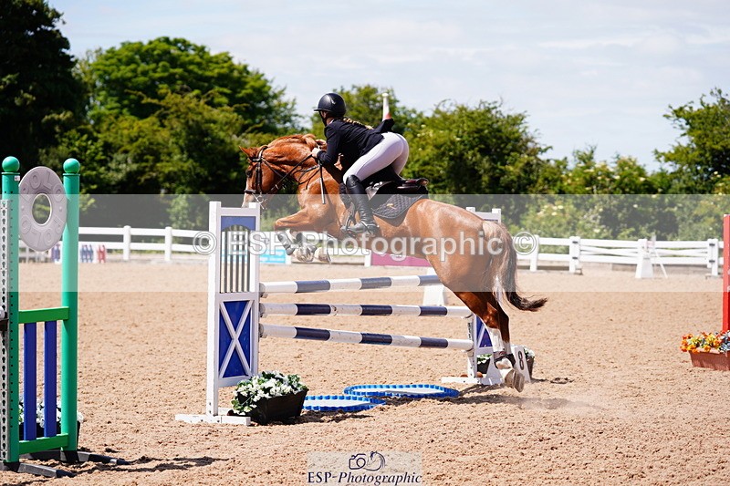 240629A-122110-05299 - Cls 18 Newcomers and 1m Open