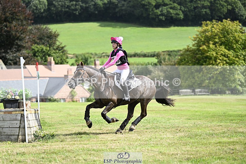 240825X-104023-31404 - 70cm XC 10.00 to 11.00