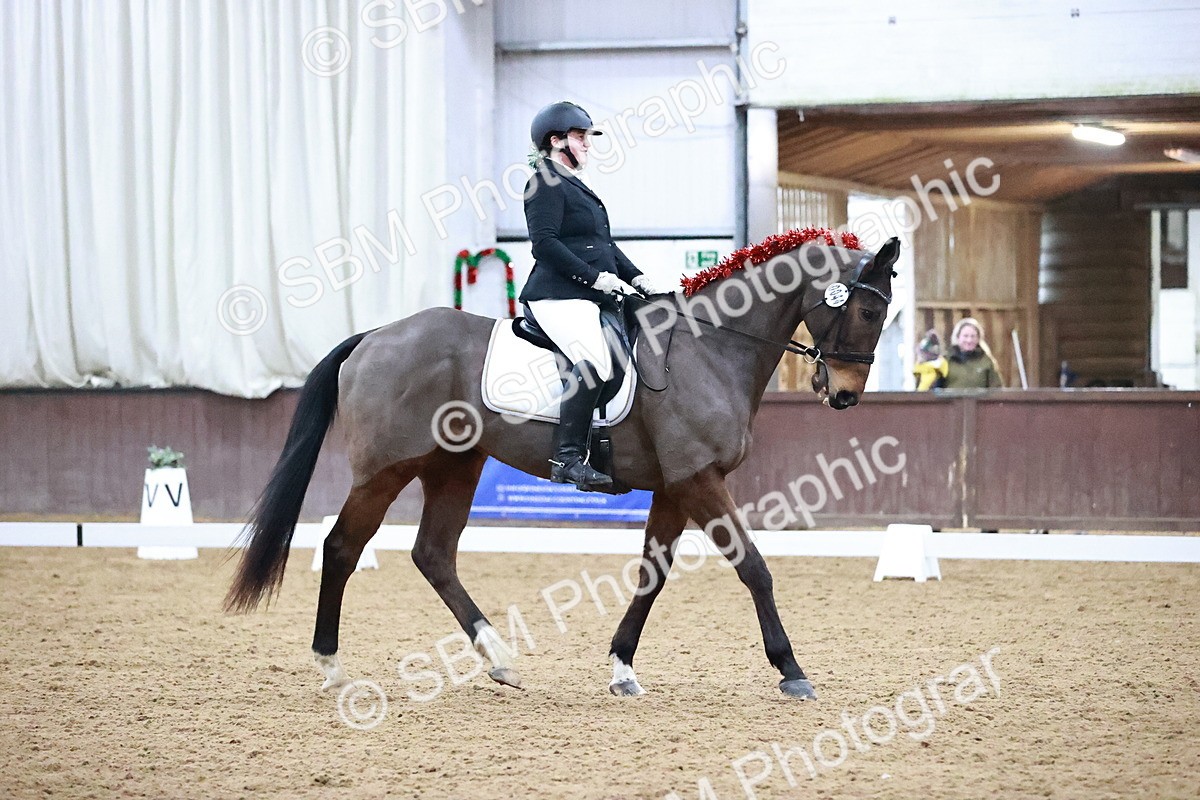 SBM_001717 - Class 9 - Novice 4