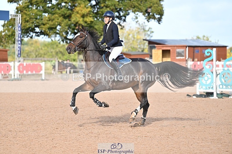 251005-103102-02782 - Cls 15 Foxhunter and 1.20m