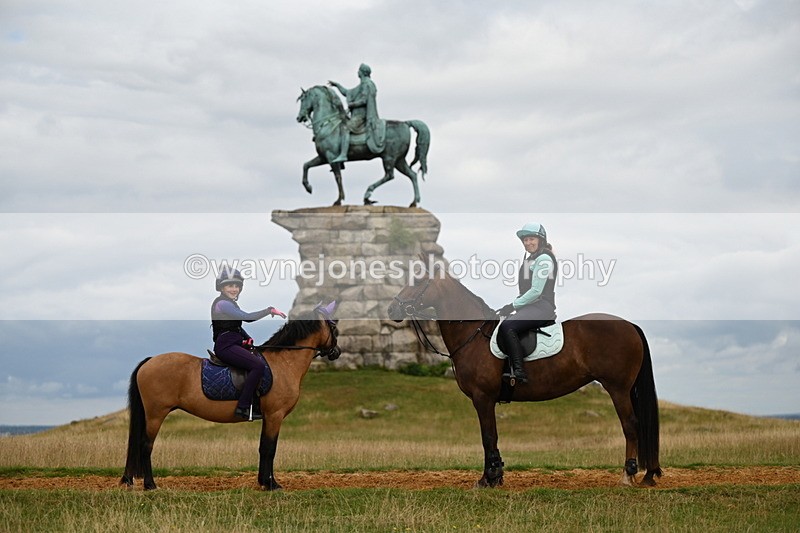 DSC_6140 - Time at Statue 12:17 to 12:44