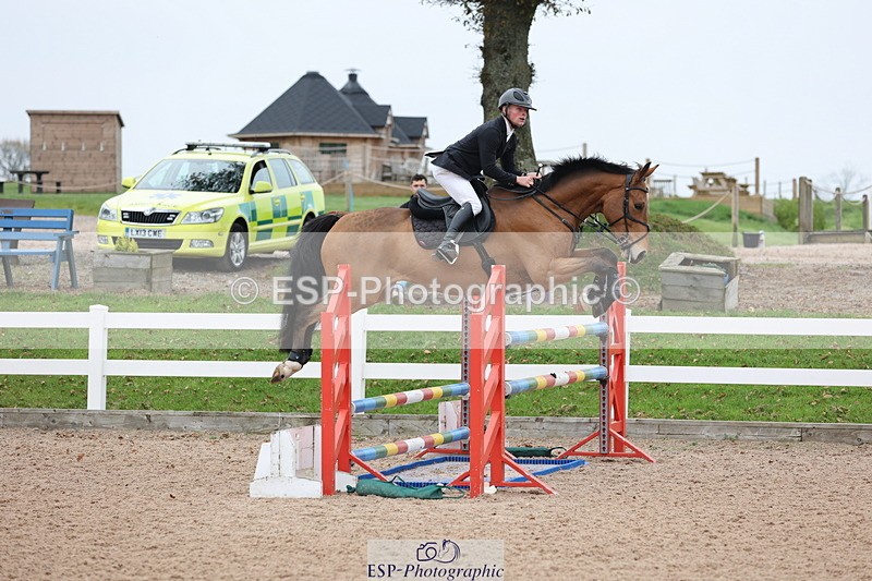 241101A-112604-01367 - FRI Cls 5 Newcomers and 1.10m Open