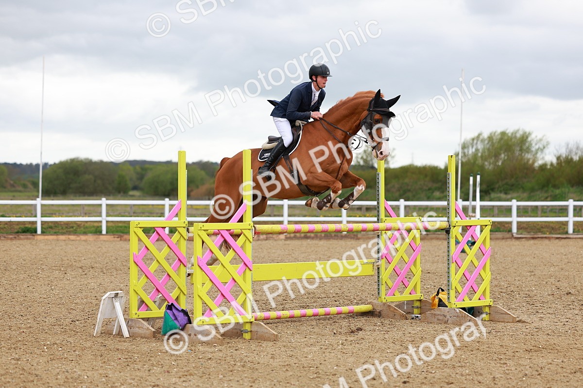 SBM_002642 - Class 11 - Senior Foxhunter - 1.20m