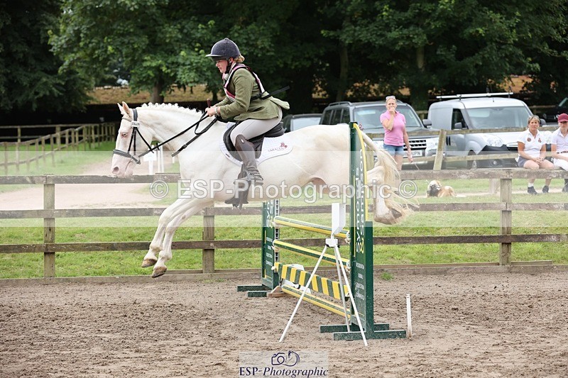 240803-104759-01998 - 064-Tabitha_Bluck-PENDANN_REEF