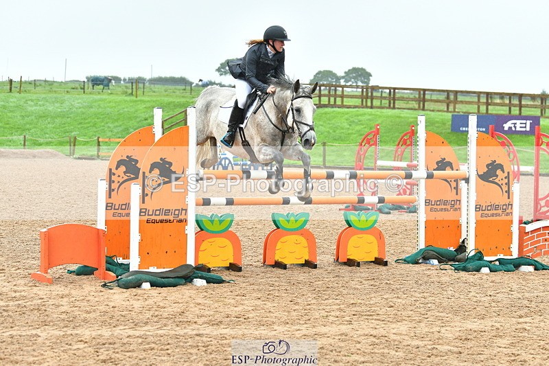 230805A-104323-00194 - Cls 2 Snr Newcomers & 1.10m Open