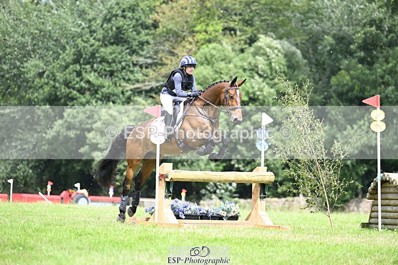 240804-135127-15307 - 472-Lucy_Woolams-ZATESSA'S_CLASSIC