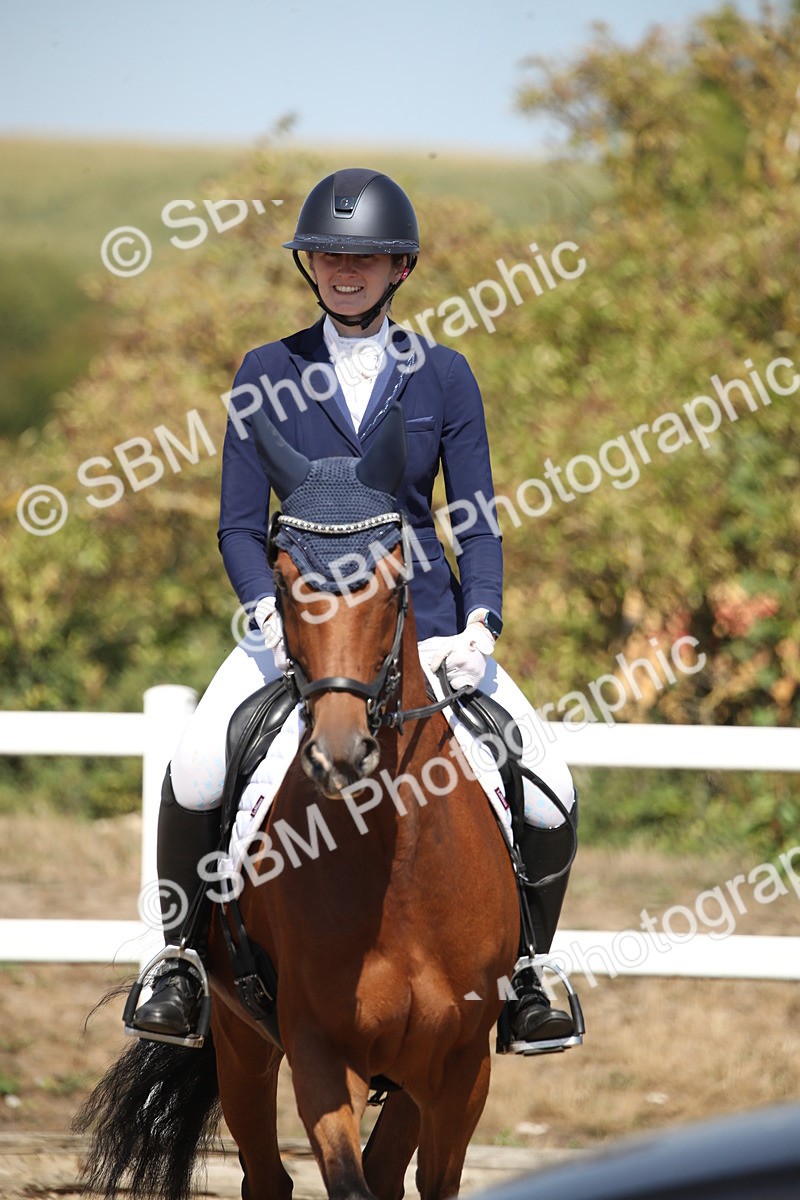 SBM_005756 - Class 11 - Novice 5 - 13.19-14.22