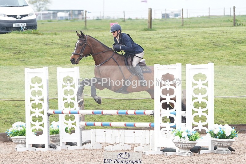 250419-112058-09353 - 417-Anna.Bruce-APPLE.PYE