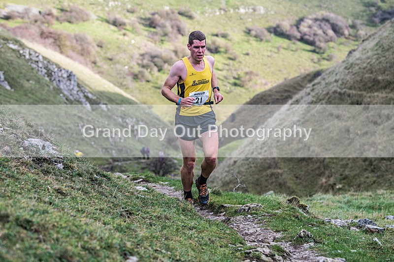 Litton-297 - Litton Christmas Cracker Fell Race (Limestone Series) Sunday 14th December 2025