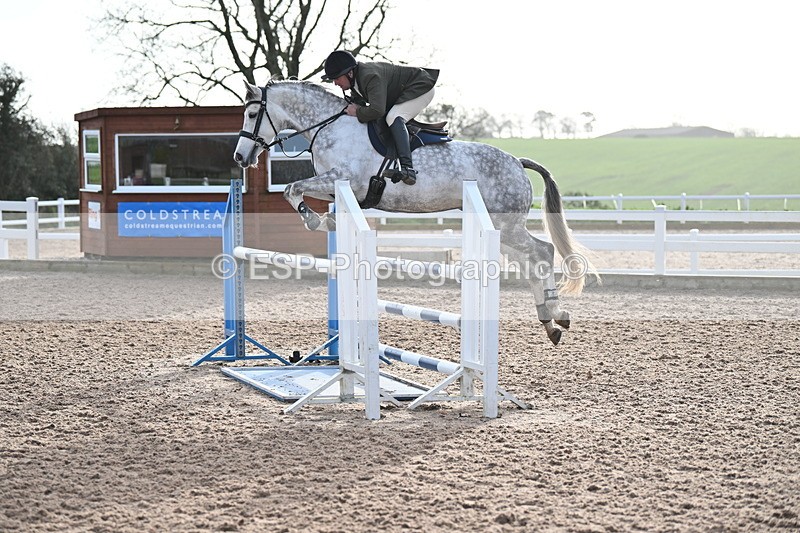 231208A-121532-00623 - Cls 5 Newcomers & 1.10m Open