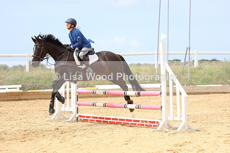 3E7A3810 - Class 9: 80cm Senior