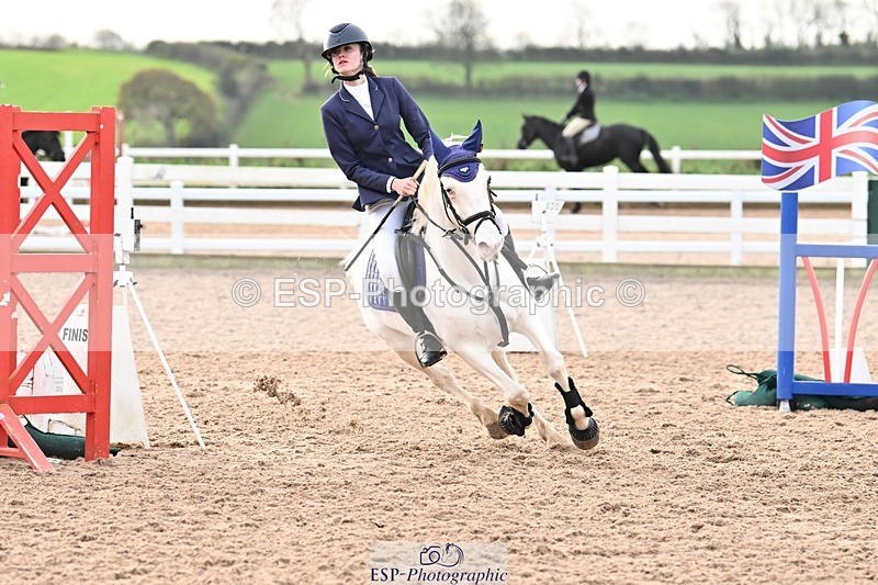 241117X-093757-03288 - Cls 05s A&B Pony Brit Nov & 80 Open