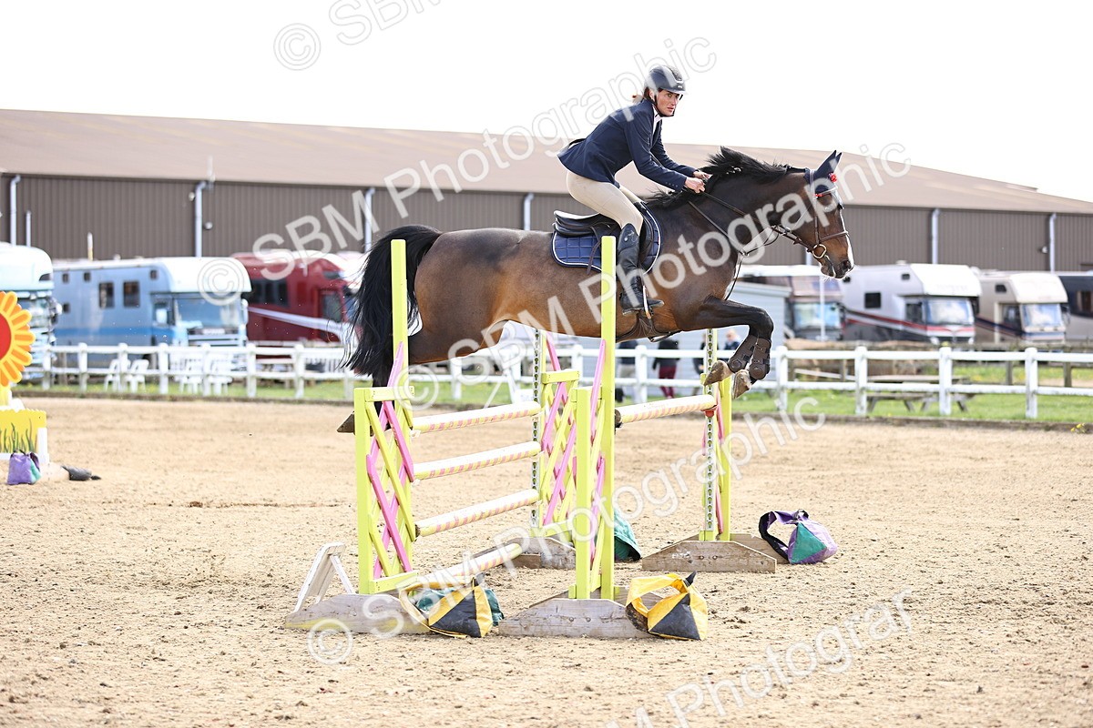 SBM_004066 - Class 17 - Senior Newcomers - 1.10m
