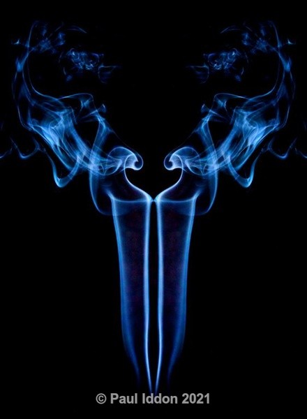 Smoke Art: 'The Coat of Arms'? - Creative