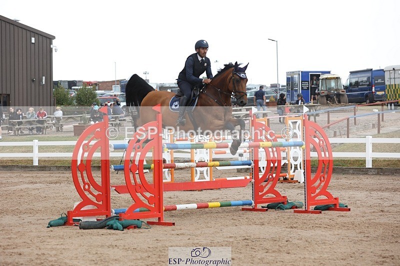 250717-135438-05653 - Cls 1, 3 Star Small Tour Start to Break