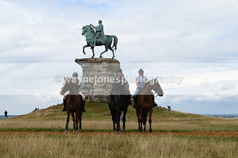 DSC_7563 - Time at Statue 13:16 to 13:52