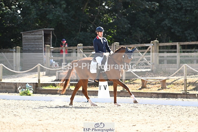 250808A-164134-02144 - 153-Angus.Corrie-DeaneVeyron.II