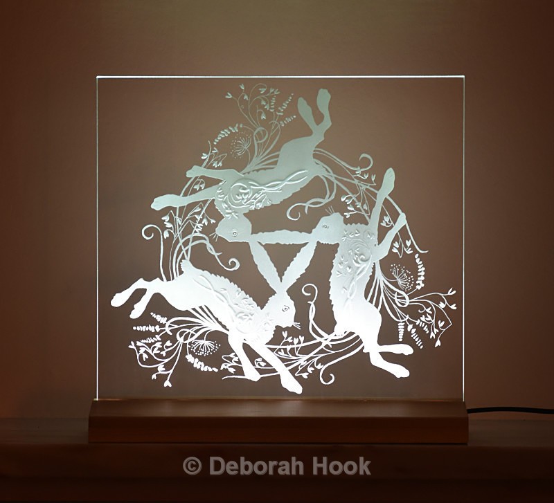 Tumbling hares - Glass