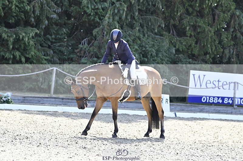 250810A-105709-05026 - 005-Katie.EdwardsBurnt.House.Lane.Wizby