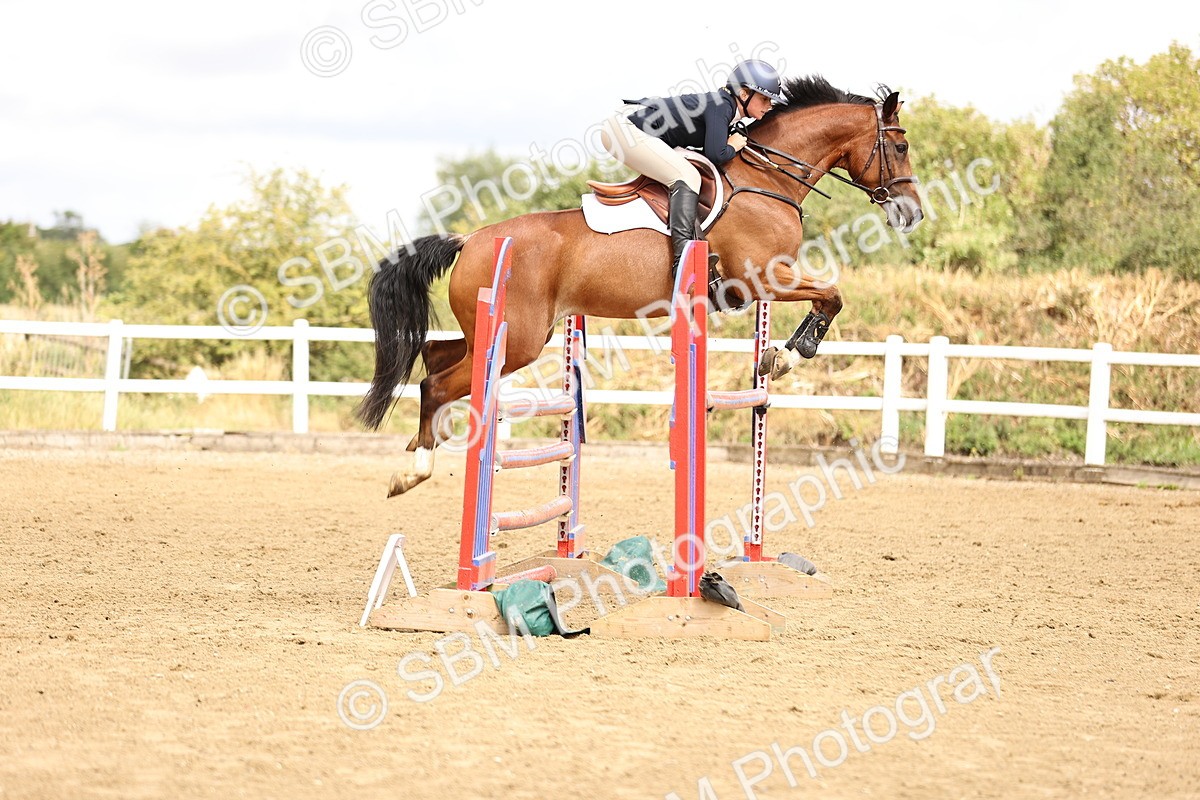 SBM_026855 - Class 13 - Senior Newcomers - 1.10m