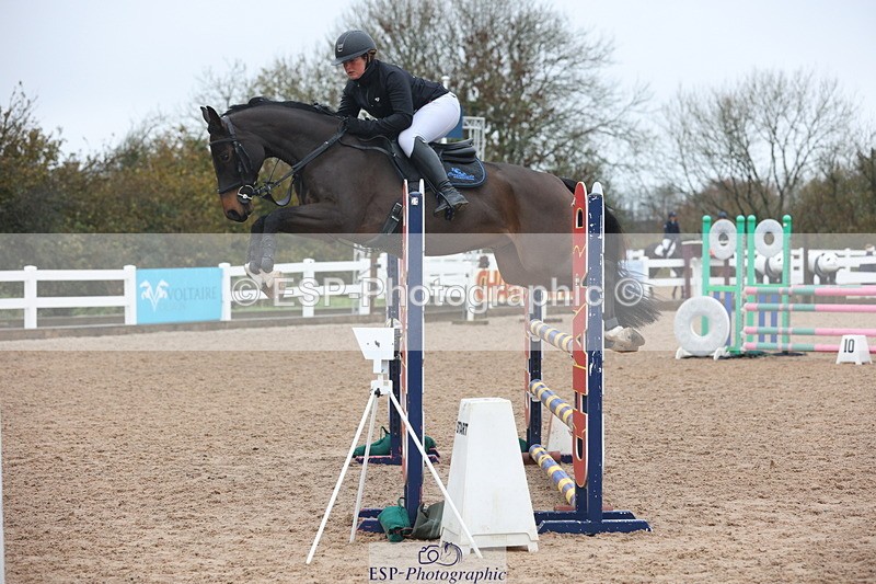 231112A-103904-03383 - Cls 17 Blue Chip Novice Winter Qualifier