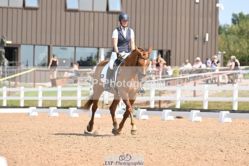 250816-122317-04485 - 051-Alana.ShaplandForever.Autumn.DS