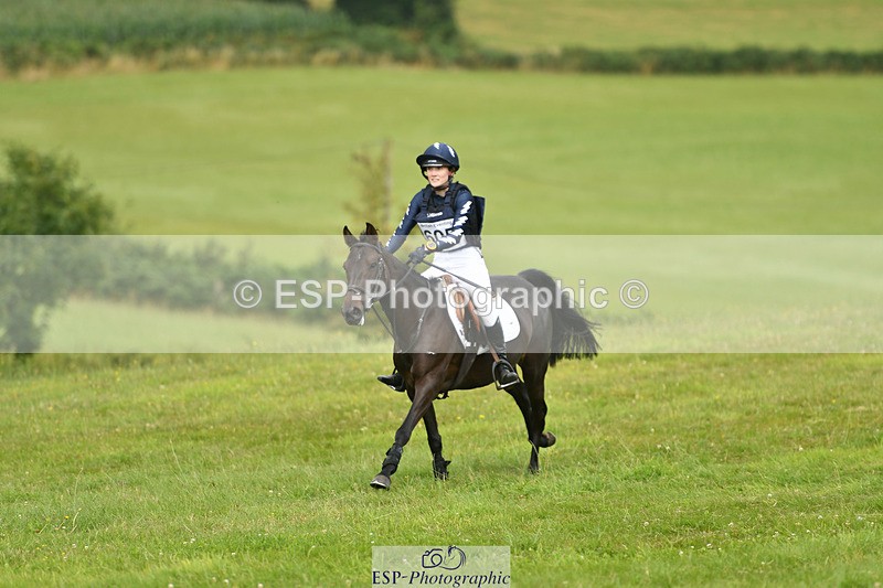 240804-153214-17670 - 605-Xanthe_Baylis-TULLIBARDS_HERSELF