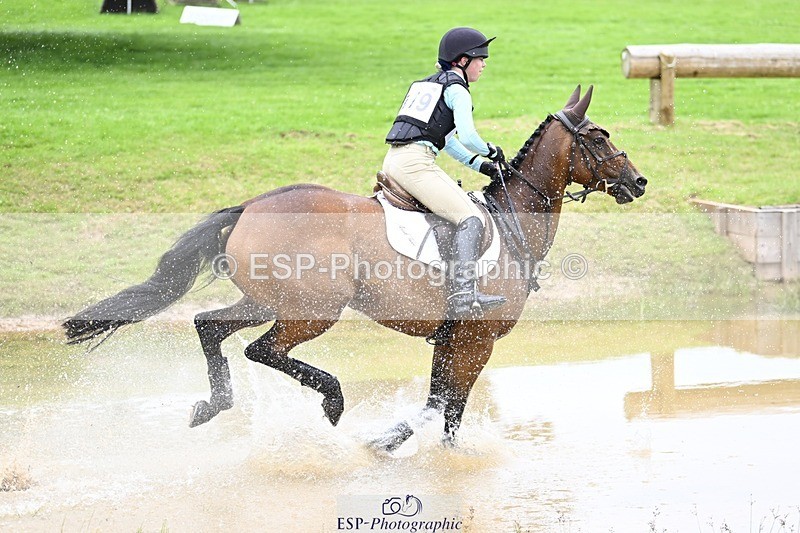 240803-125346-04533 - 119-Izzy_Baines-RIGHT_ON_QUE