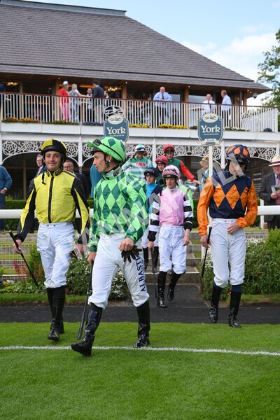 yr10062022r5-2 - Race 5 4.05pm Irish Thoroughbred Marketing Stakes