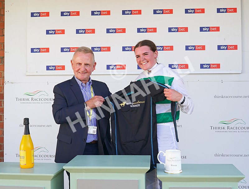 240726-Race 7-Sunlit Sea- - Race 7 17.27pm Racing Excellence Apprentice Handicap
