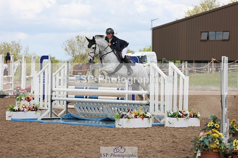 250505-120902-04762 - Cls 5 Pony Foxhunter and 1.10m Open