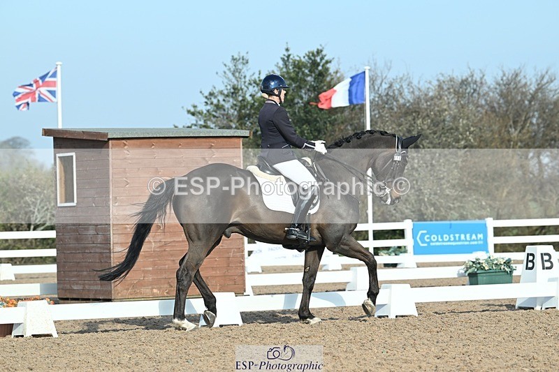 250403-081936-00310 - 018-Louise.Davison-Quamperfect