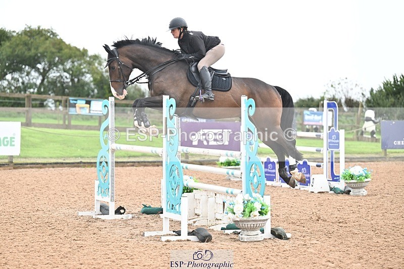 251003-132617-01112 - Cls 3 Foxhunter and 1.20m