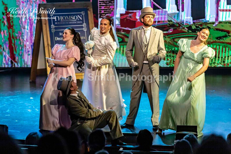 6KJS0316 - Ambition show team