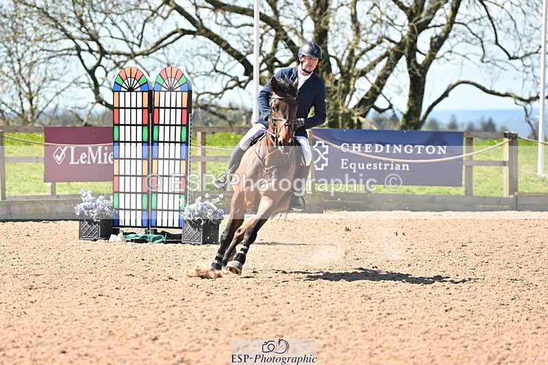 240418A-120239-02778 - Cls 5, 2 Star Medium Tour 1.35m